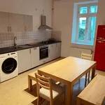 Rent a room of 100 m² in Berlin