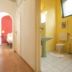 Rent 1 bedroom apartment of 70 m² in Florence