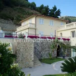 Apartment in villa, excellent condition, 170 m², Latte, Ville, Ventimiglia