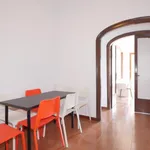 Rent 7 bedroom apartment in Barcelona