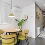 Rent 2 bedroom apartment of 65 m² in Barcelona