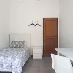 Rent a room in lisbon