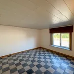 Huur 2 slaapkamer huis van 944 m² in Woumen