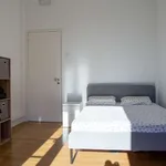 Rent a room in lisbon