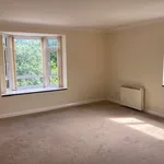 Rent 2 bedroom flat in Swansea