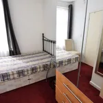 Rent 2 bedroom flat in West Midlands