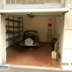 Affitto 6 camera appartamento di 167 m² in Genoa