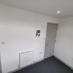 Rent 4 bedroom apartment in West Midlands