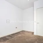 Rent 3 bedroom apartment in London