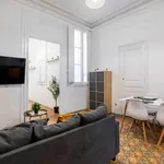 Rent a room of 244 m² in barcelona