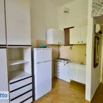 Affitto 1 camera casa di 35 m² in Milan