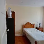 Rent 4 bedroom apartment in Lisbon