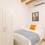 Rent a room of 86 m² in barcelona