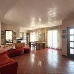 Rent 3 bedroom apartment of 120 m² in Creazzo