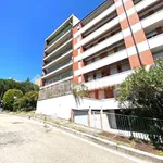 Affitto 5 camera appartamento di 130 m² in Perugia