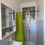 Rent a room in lisbon