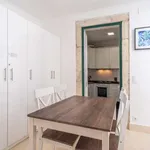 Rent 2 bedroom apartment of 90 m² in lisbon