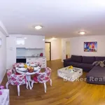 Rent 5 bedroom apartment of 150 m² in Split