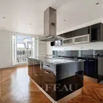 Rent 6 bedroom apartment of 203 m² in Paris