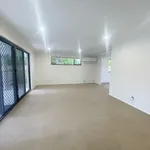 Rent 4 bedroom house in  Mermaid Waters QLD 4218                        