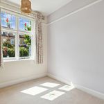 Rent 4 bedroom house of 145 m² in London