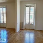 Rent 5 bedroom apartment of 216 m² in Milan