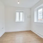 Rent 3 bedroom apartment in Corby