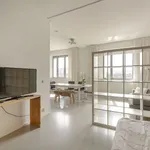 Huur 2 slaapkamer appartement van 893 m² in Amsterdam