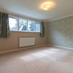 Rent 1 bedroom flat in Hart