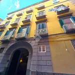 Rent 1 bedroom apartment of 30 m² in Naples