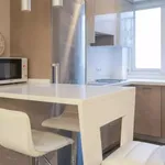 Alquilo 2 dormitorio casa de 68 m² en Madrid