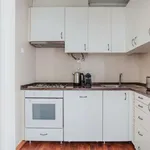 Rent 1 bedroom apartment of 39 m² in lisbon