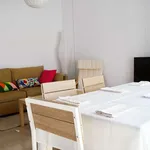 Rent a room of 100 m² in valencia