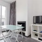 Rent 1 bedroom apartment of 27 m² in paris