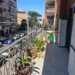 Rent 5 bedroom apartment of 135 m² in Naples