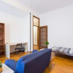 Rent a room of 85 m² in milan