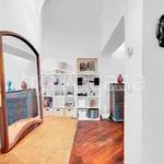 Rent 2 bedroom apartment of 72 m² in Milano