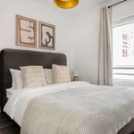 Rent 2 bedroom apartment of 95 m² in lisbon