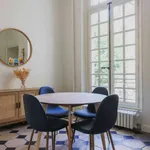 Rent 2 bedroom apartment of 98 m² in paris