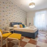 Affitto 2 camera appartamento di 150 m² in Roma