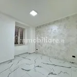 Affitto 2 camera appartamento di 65 m² in Naples