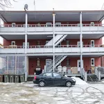 Rent 5 bedroom apartment in Sherbrooke