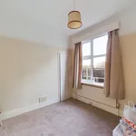 Rent 3 bedroom house in South East England