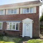 Rent 3 bedroom flat in Wales