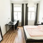 Rent 1 bedroom apartment of 50 m² in Dusseldorf