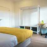 Rent a room of 107 m² in Barcelona