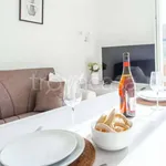 Rent 1 bedroom apartment of 35 m² in Milano