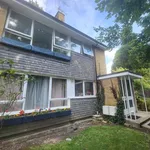 Maisonette to rent in Lawn Gardens, Luton LU1