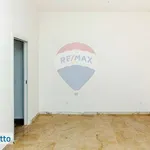 Affitto 3 camera appartamento di 95 m² in Catania