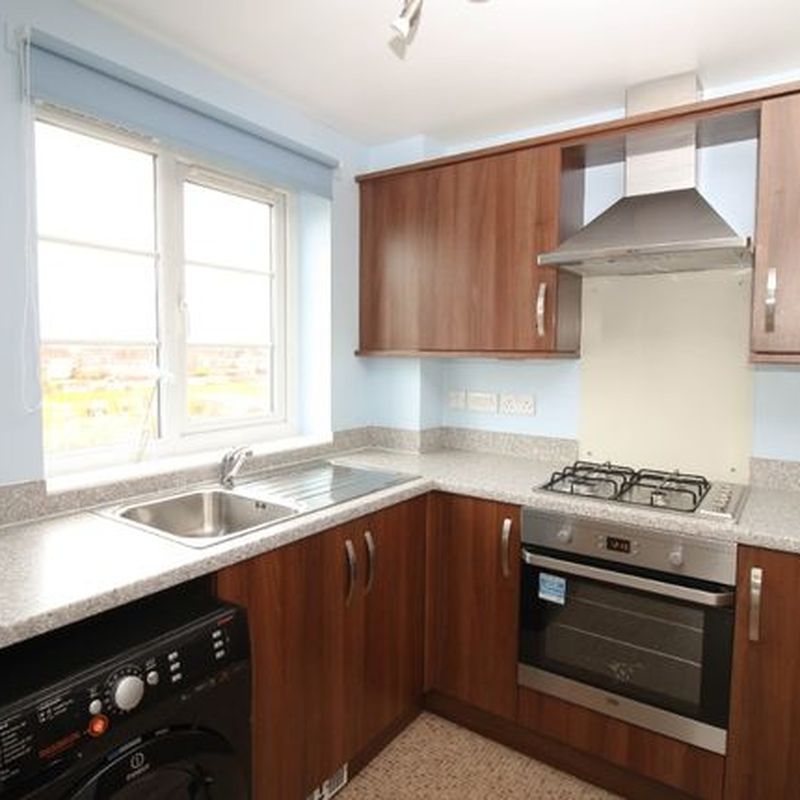 Flat to rent in Mcdonald Crescent, Falkirk FK2